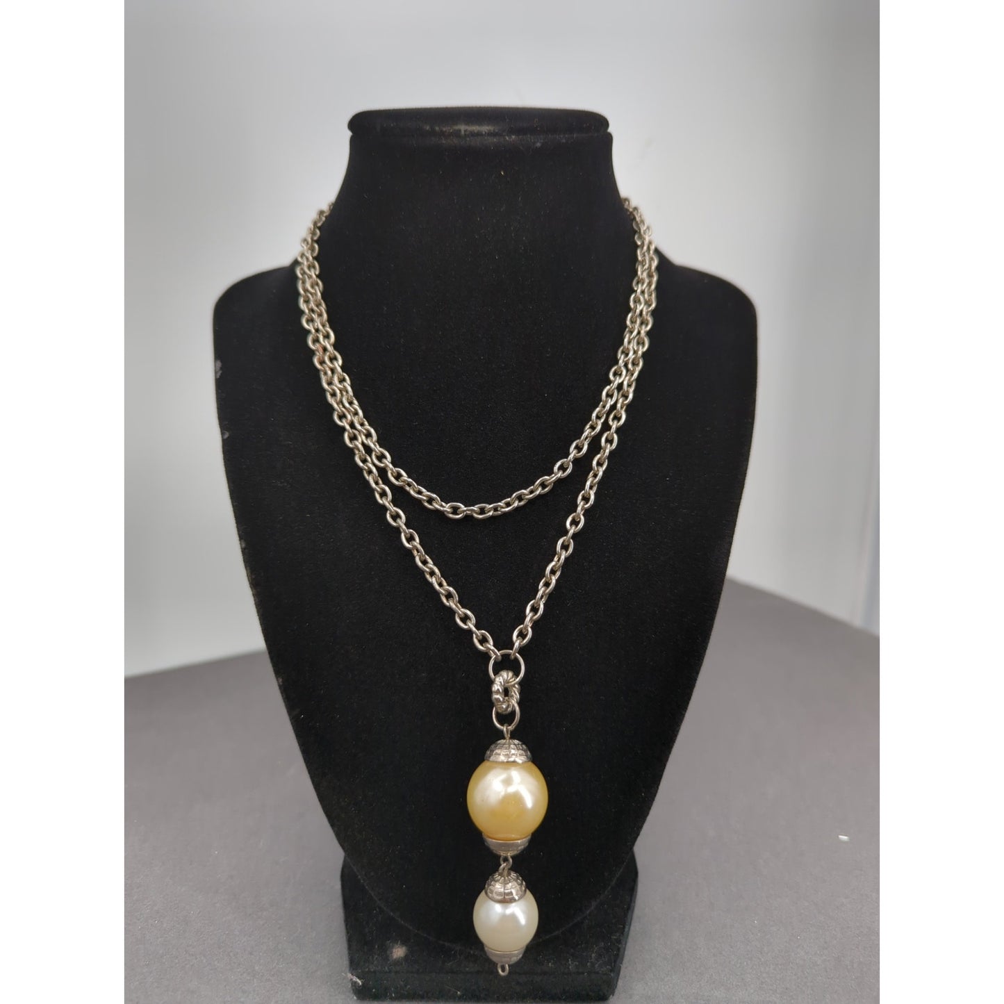 Vintage Fashion Necklace silvertone faux double pearl statement