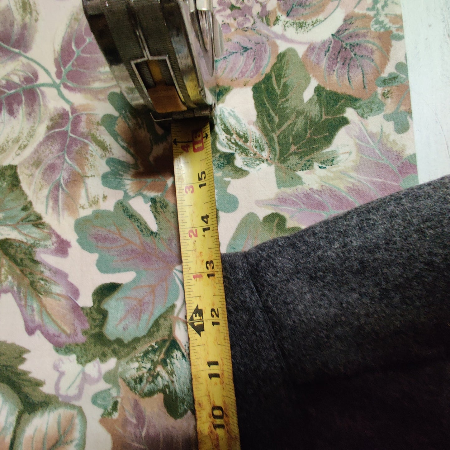 L.L. Bean Vintage Wool lined pleated trousers size 8 gray