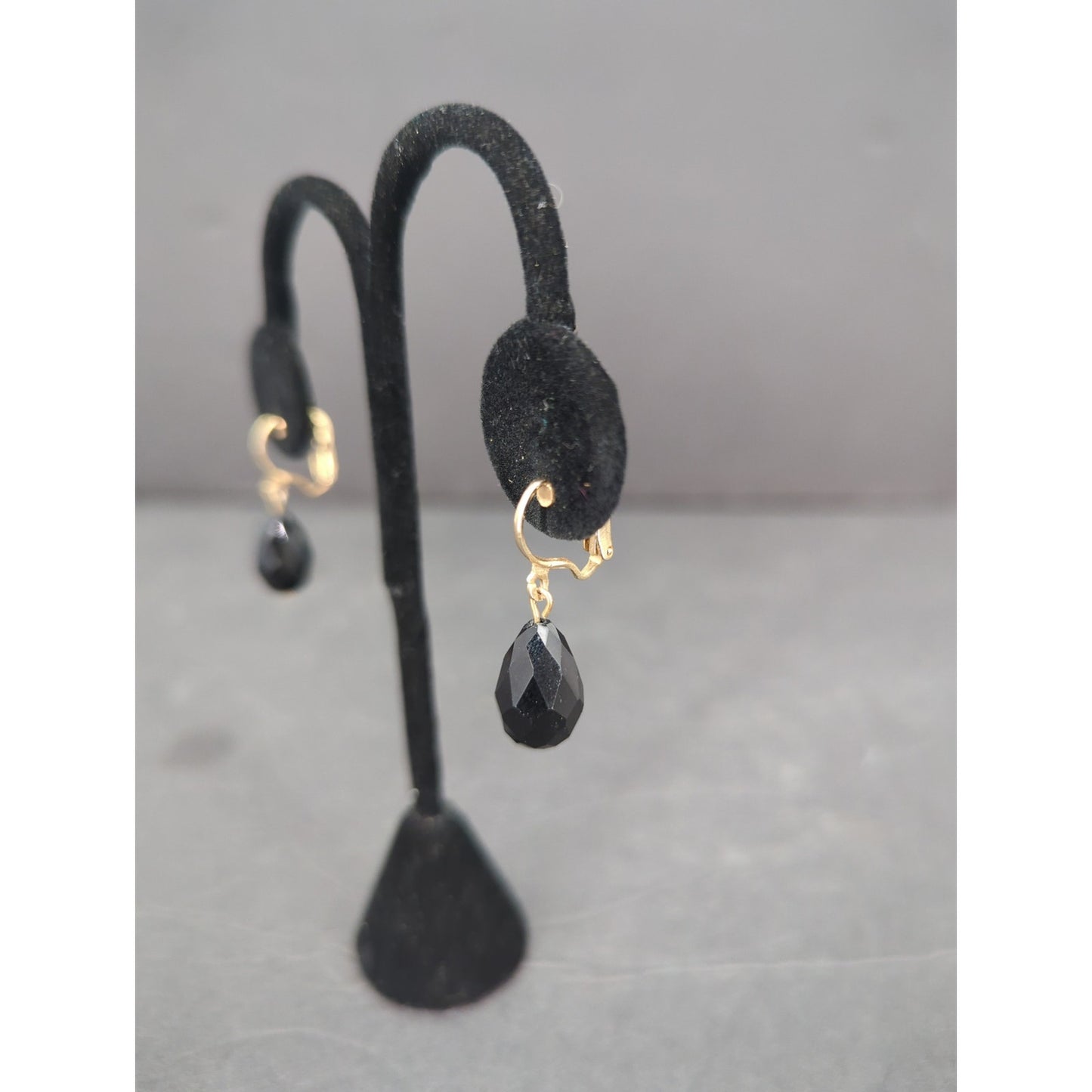 Vintage Black Spinel Bead Drop Dangle Earrings Gold Tone Clip On 1960s