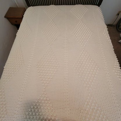 AMAZING handmade crochet blanket coverlet white geometric queen full bedspread