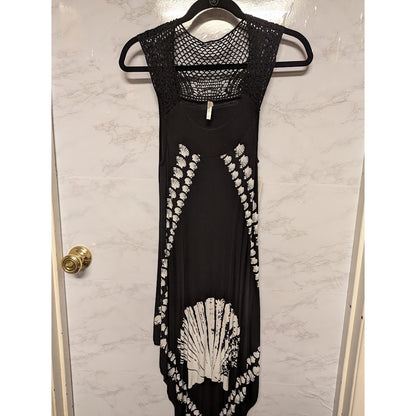 India Boutique NEW black sleeveless dress Scallop graphic OneSize crochet detail