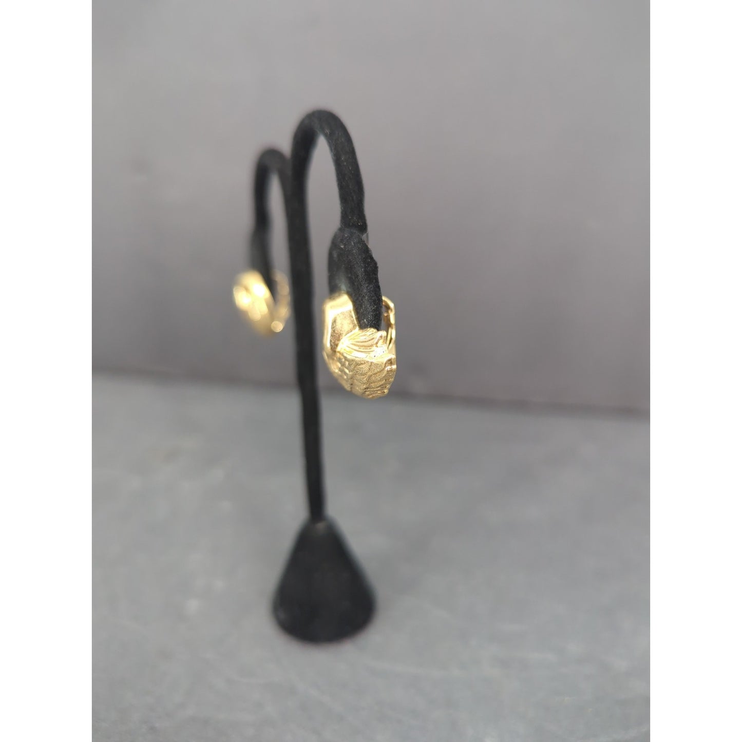 Vintage Gold Tone Swan Bird Motif Statement Clip On Earrings Mid Century Retro