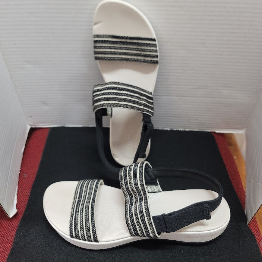 Clarks Arla Stroll Size 12 Sandals Elastic adjustable Strap White Black Stripes