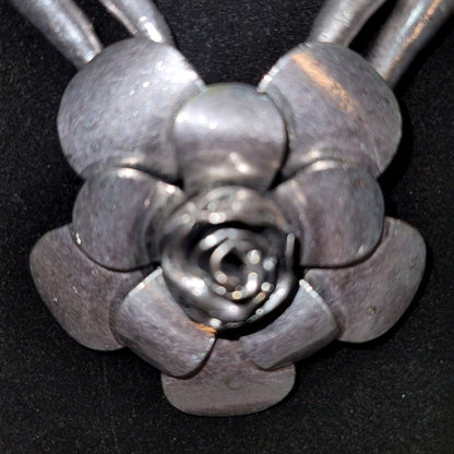 Heavy Metal Silvertone Necklace Flower Single into Double Strand Statement Pc.