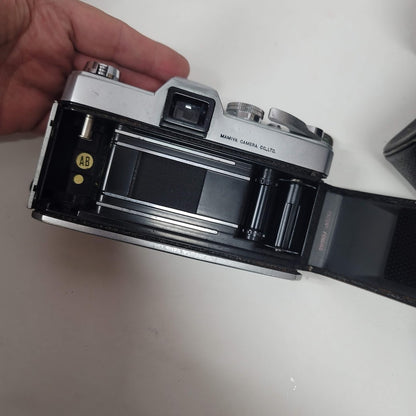 Vtg. MAMIYA Sekor 1000 DTL 35 MM camera, case, strap, Vivitar  55 MM lens