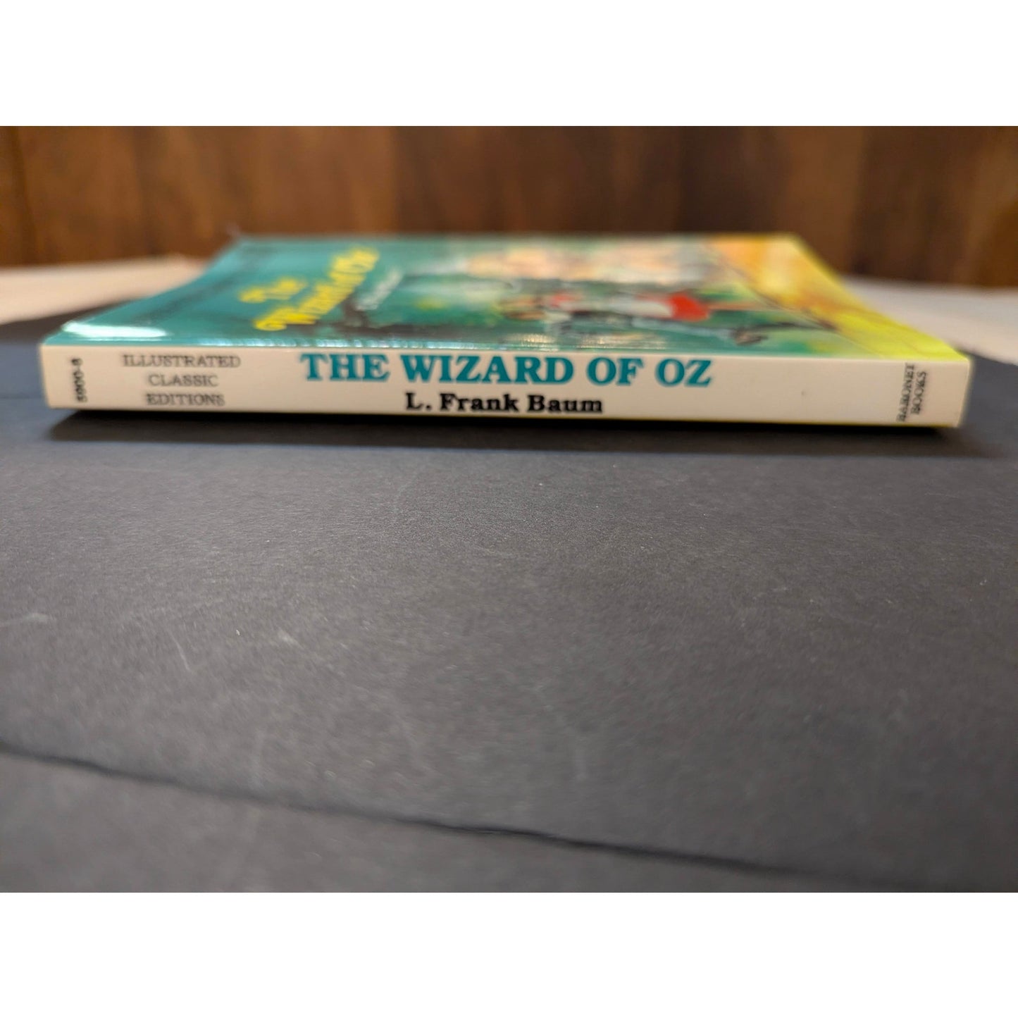Vintage The Wizard of Oz L. Frank Baum Childrens Classic Stories Paperback Book