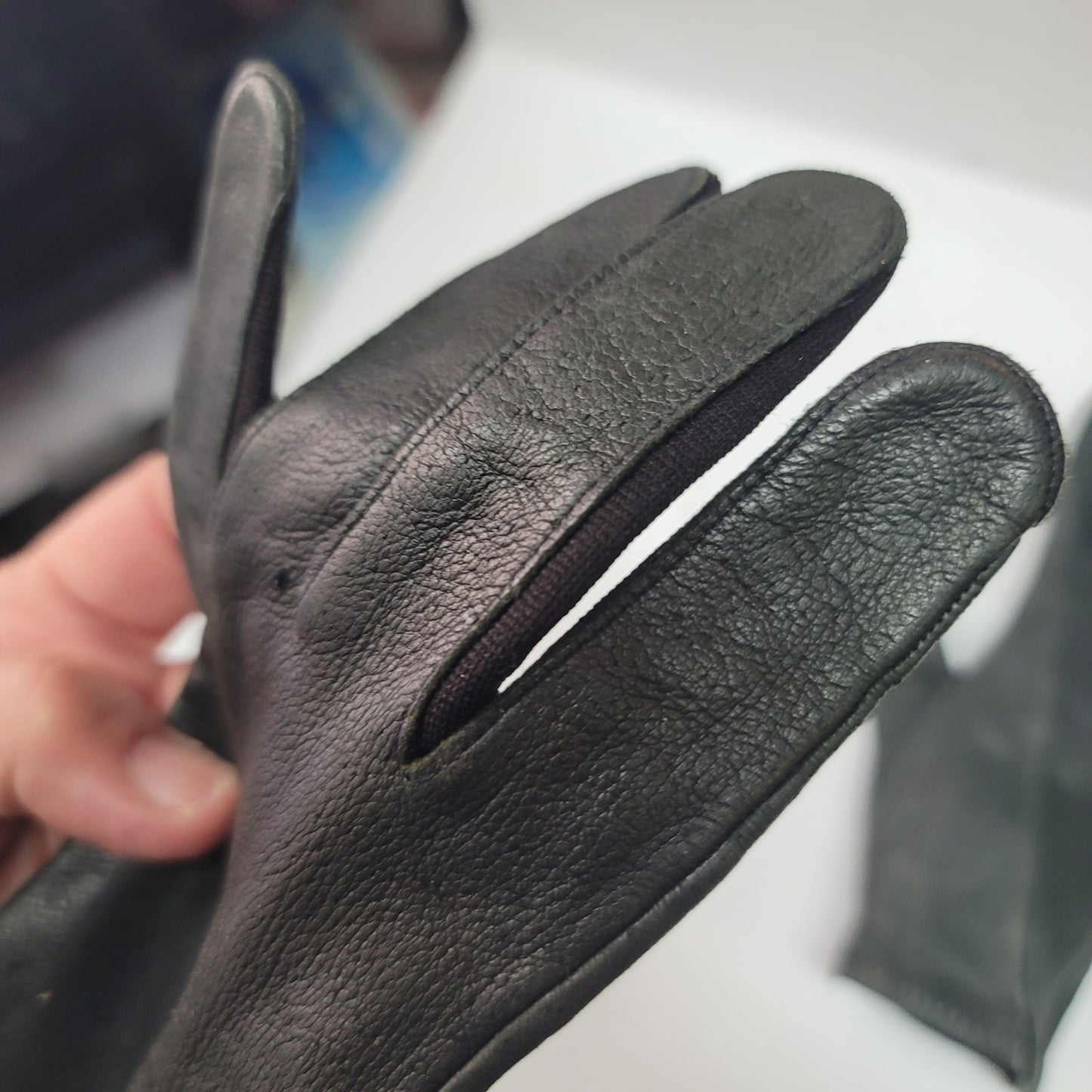 Vintage Soft Black leather gloves Short Elastic Cuffs Nylon Inserts Medium/Large