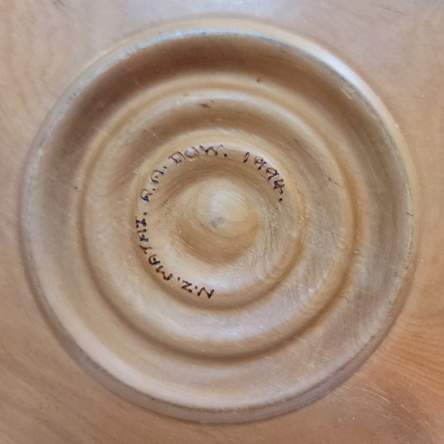 New Zealand hand turned MATAI WOOD rimmed serving dish tray SIGNED condiment pot