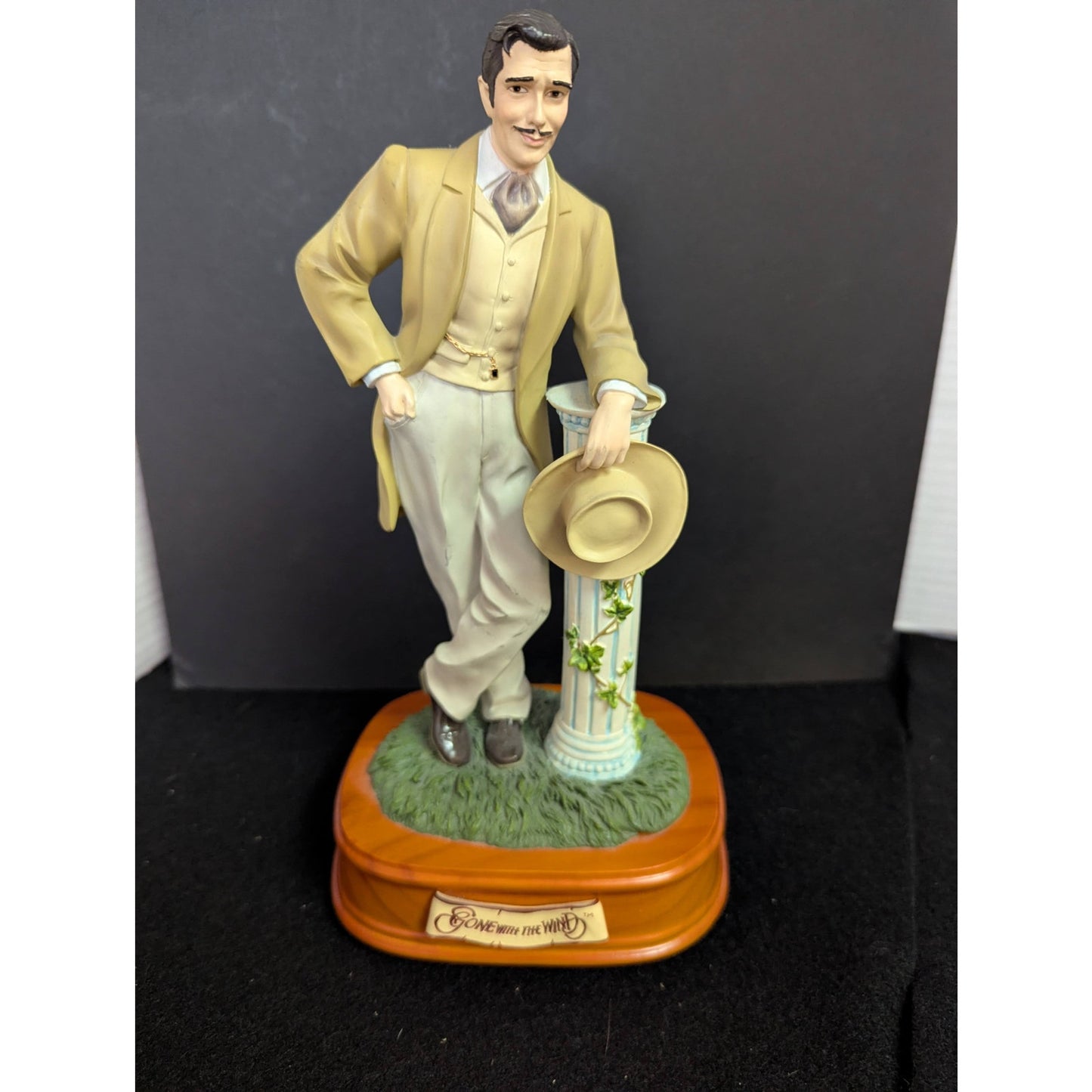 Vintage Kitschy Gone With The Wind Rhett Butler Musical Figurine