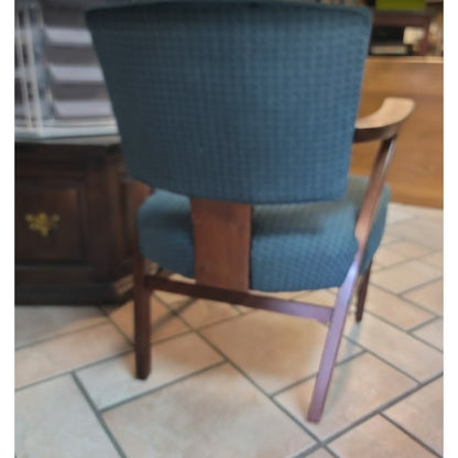 Secondhand Sandies: Murphy Miller Design Chair Z Frame Executive Guest Library