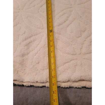 Vintage White Chenille Candlewick Medallion Queen Bedspread with Fringe