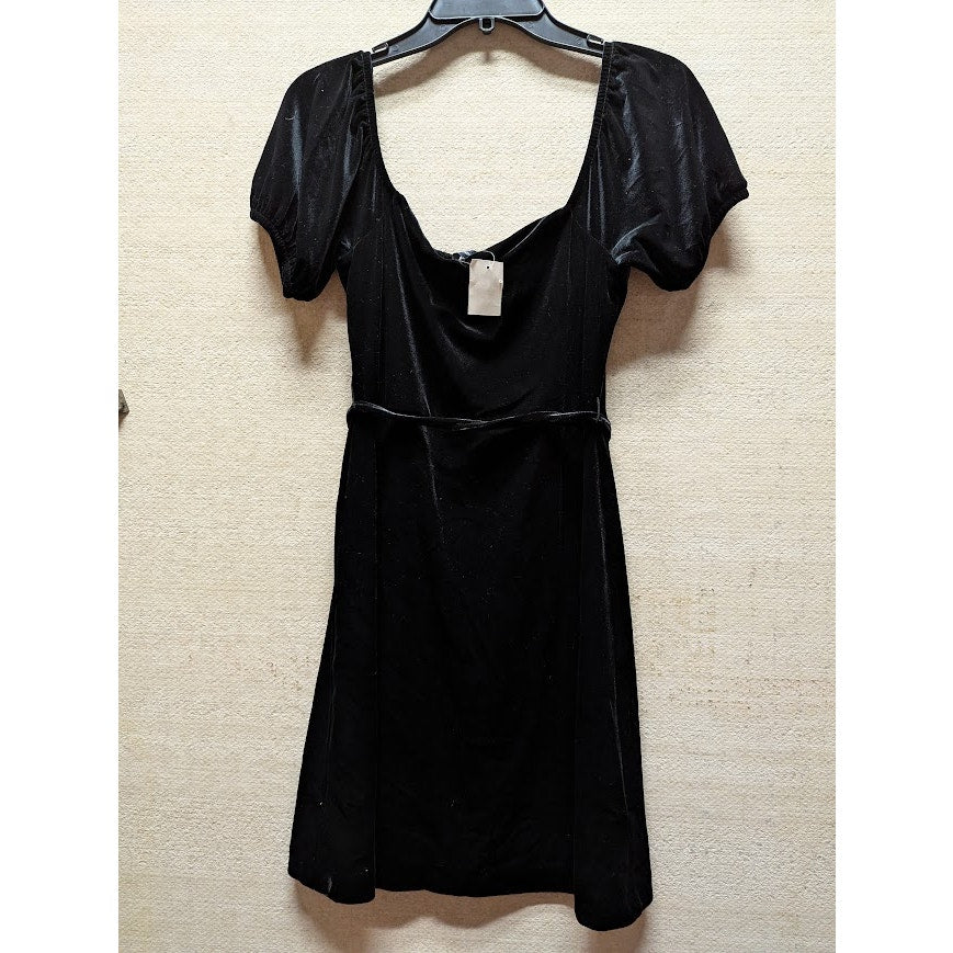 French Connection Size 6 Black Velvet Dress Pouf Sleeve Cocktail