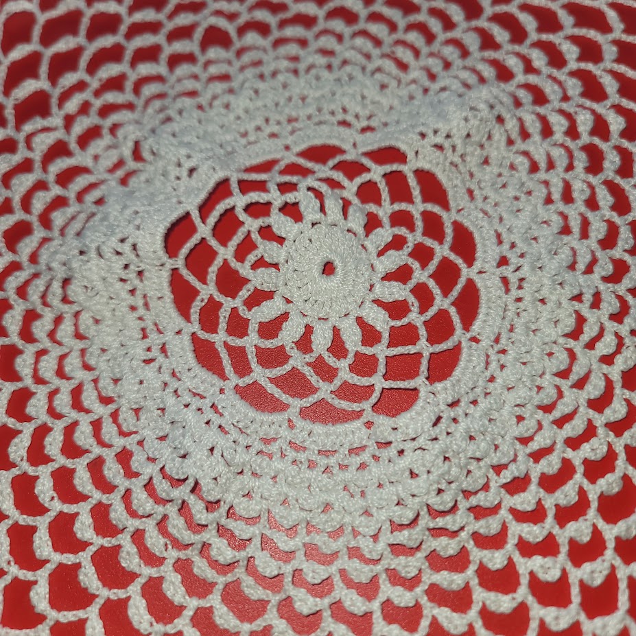 Vintage Italian Round Crochet Doily Pineapple Lace Motif White Shabby Chic