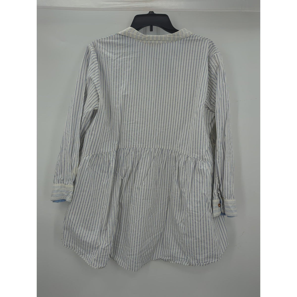 holding horses Size Large Blue white striped babydoll blouse top Anthropologie
