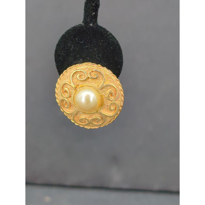 Vintage Gold Tone Faux Pearl Center Round Button Clip On Earrings Retro