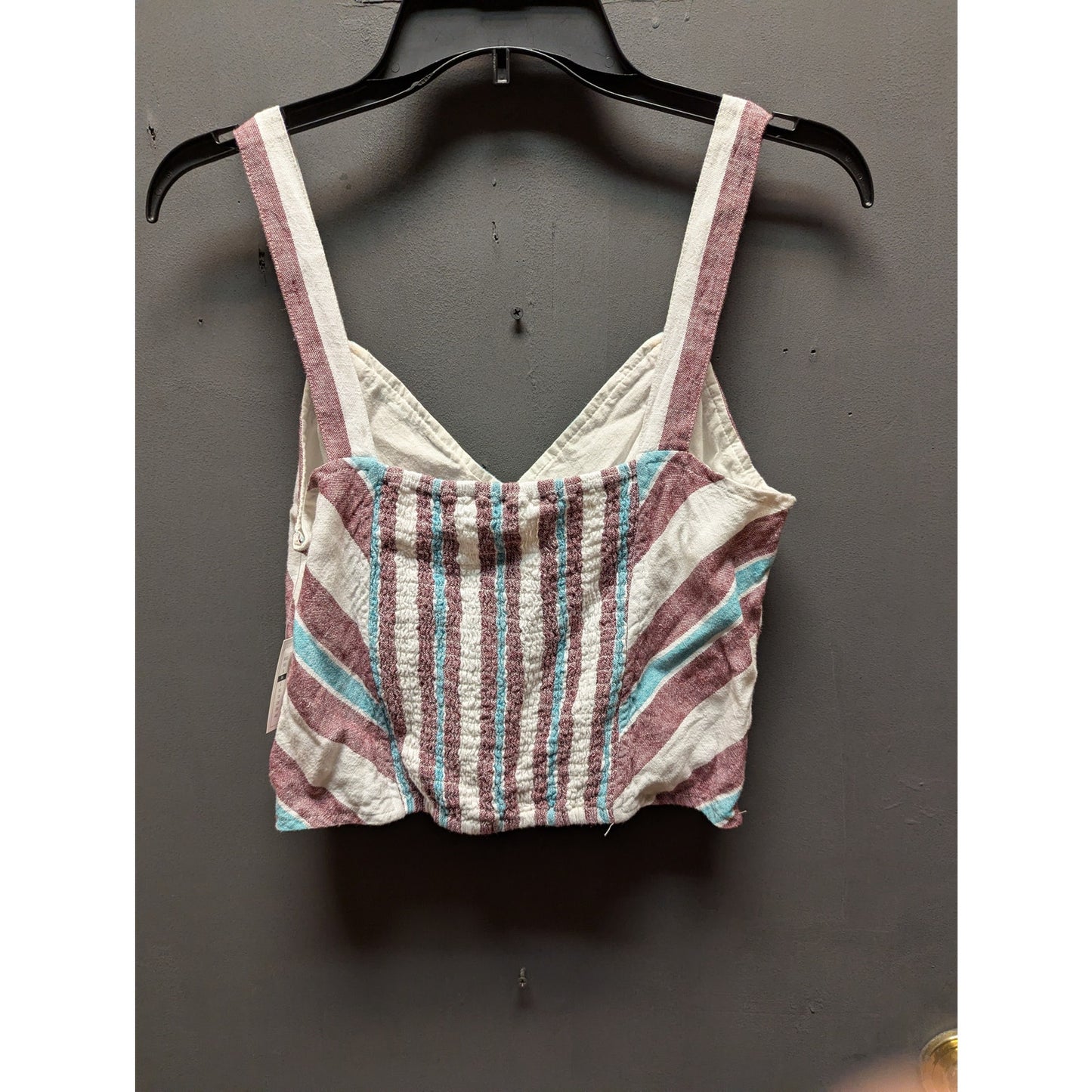 BP. Multicolor Striped Knit Crop Top Sleeveless V-Neck Size Medium NWT