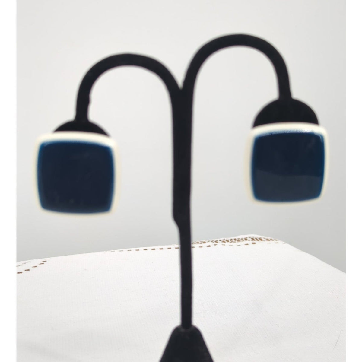 Vintage Mod Navy Blue White Square Resin Clip-On Earrings Mid Century Retro Chic