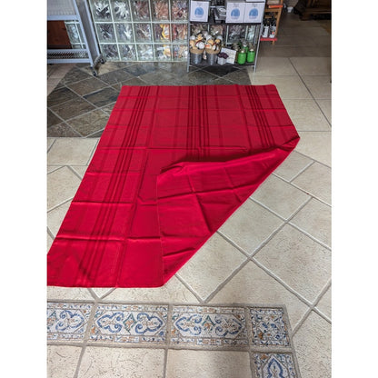 Vintage Red holiday rectangle tablecloth Polyblend 60x80 Reverisble