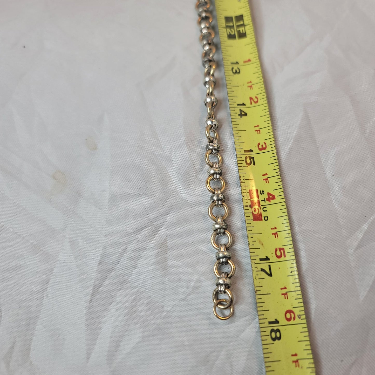 Silvertone chain necklace Hoop and claw clasp Vintage 18" overall length