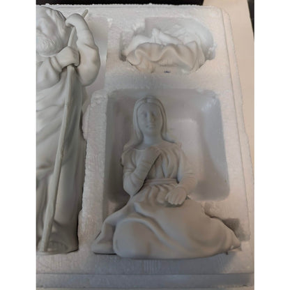 Vintage 1981 Avon Nativity Collectibles Fine White Bisque Porcelain Holy Family