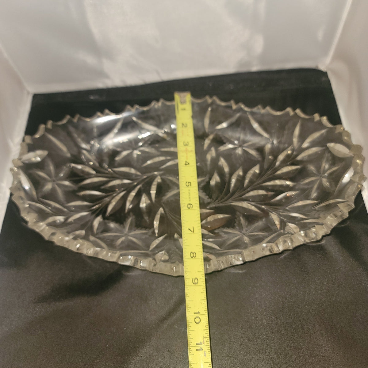 VINTAGE Large Clear Cut Glass Crystal Oval Serving Platter Starburst Pattern