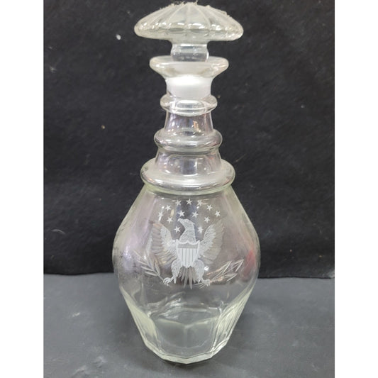 AMERICANA 1976 Bicentennial Etched Eagle Liquor 9.25” Decanter w/Glass Stopper