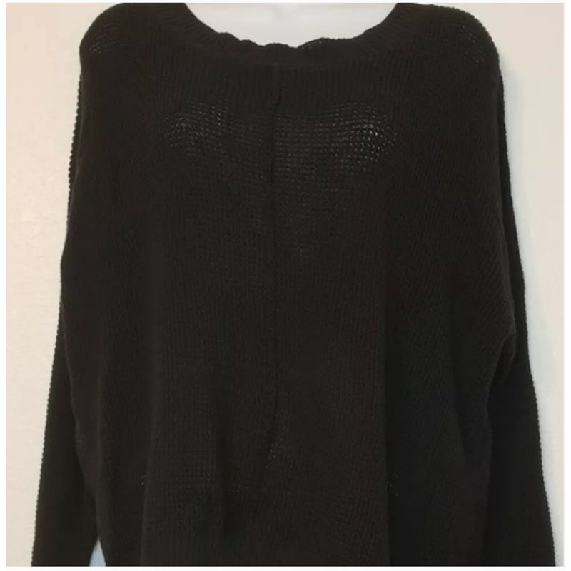 Sweet Romeo Women's Black Center Seam Long Sleeve Front Waffle Sweater Small