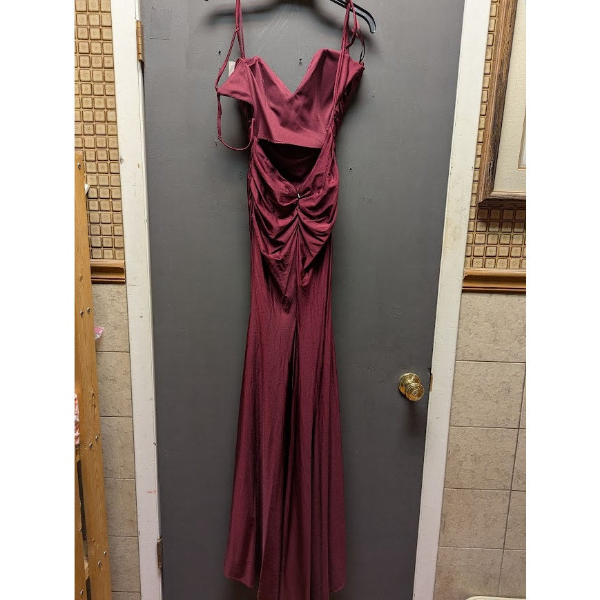 La Femme 27501 Burgundy Ruched Jersey Strappy Back Prom Gown Size 6