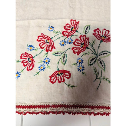 table runner hand embroidered 38" x 18" linen ripple edge farmhouse grannycore