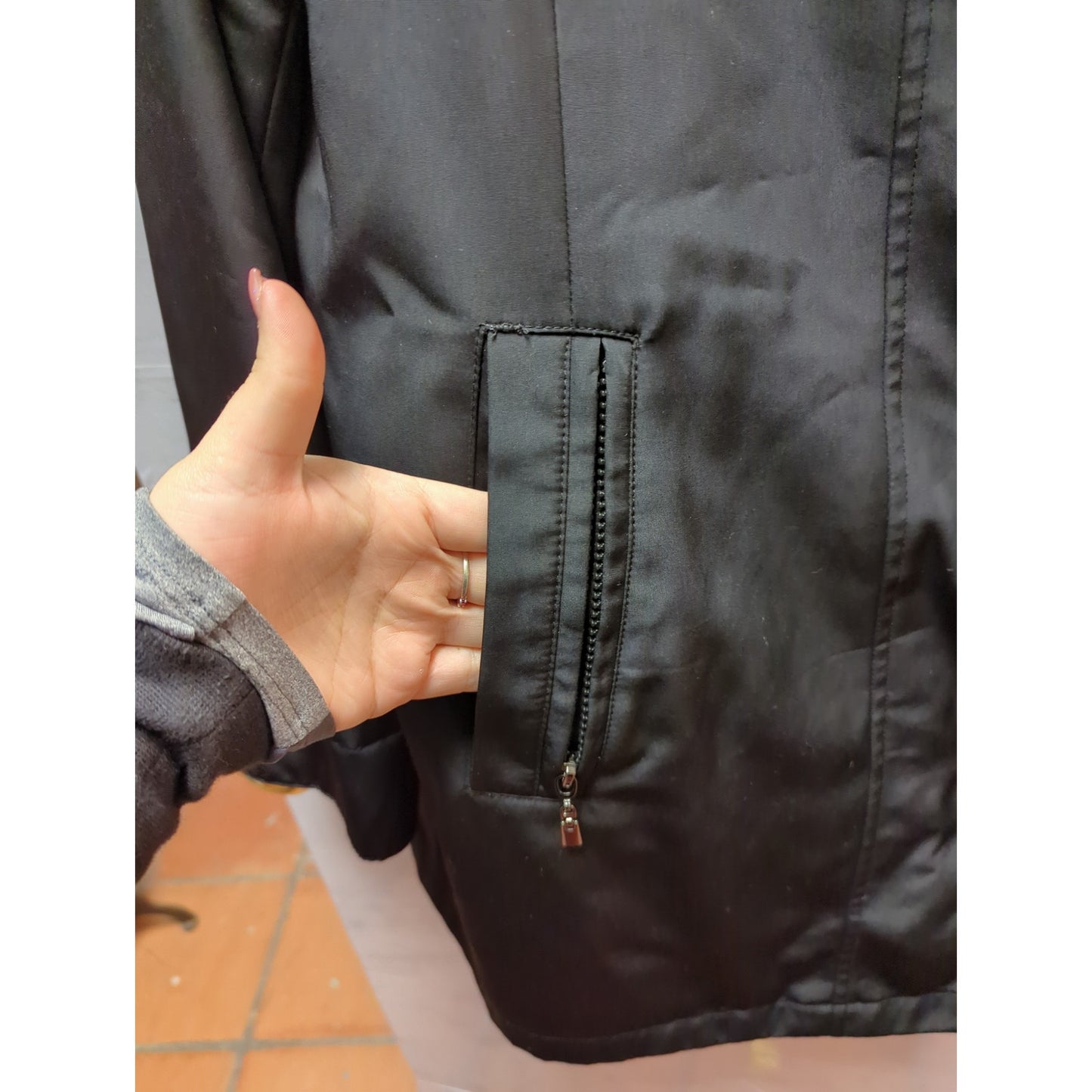 Fleet Street Black Utility Rain Jacket Button Down Size Large Travel Packable
