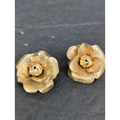 Vintage Gold Tone Openwork Flower Brooch Pins Set Pair Mid-Century Retro