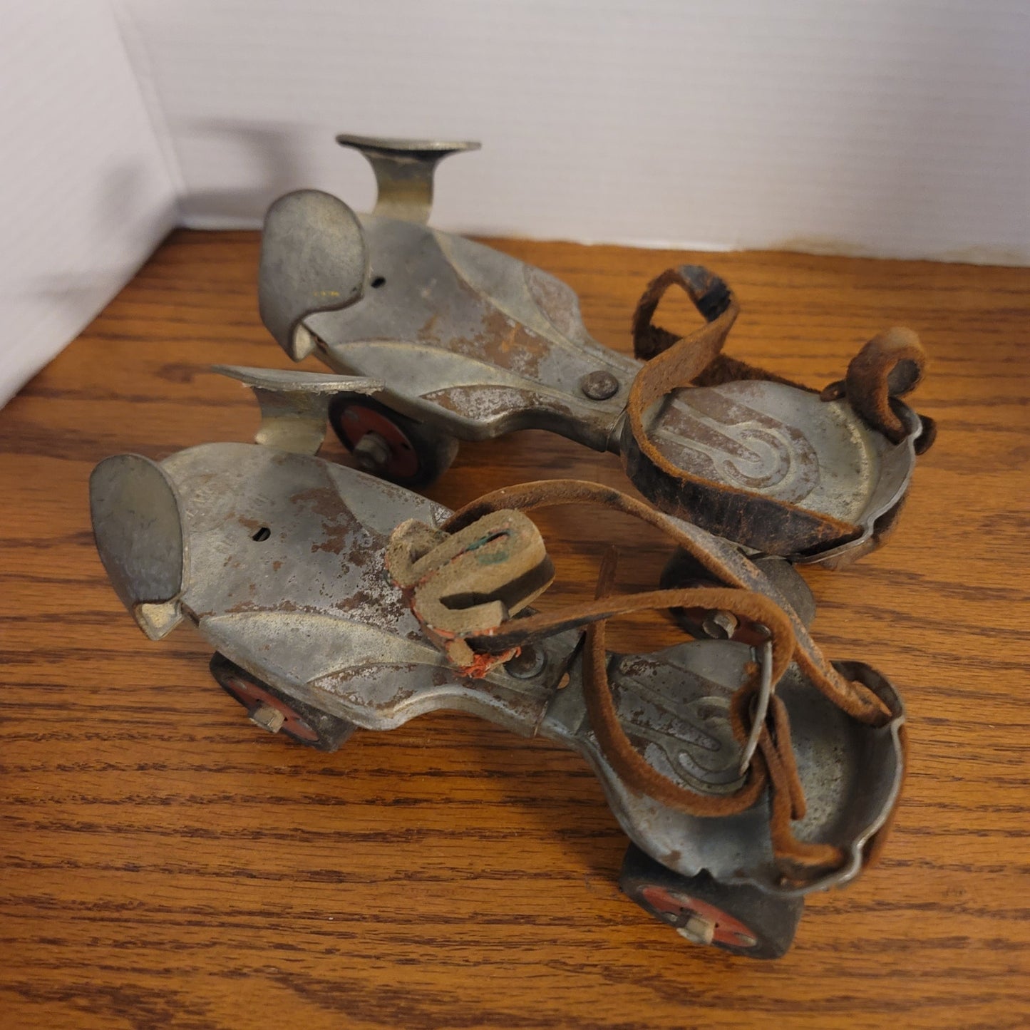 Vintage Sears Adjustable Metal Roller Skates Antique Pair with Leather Straps