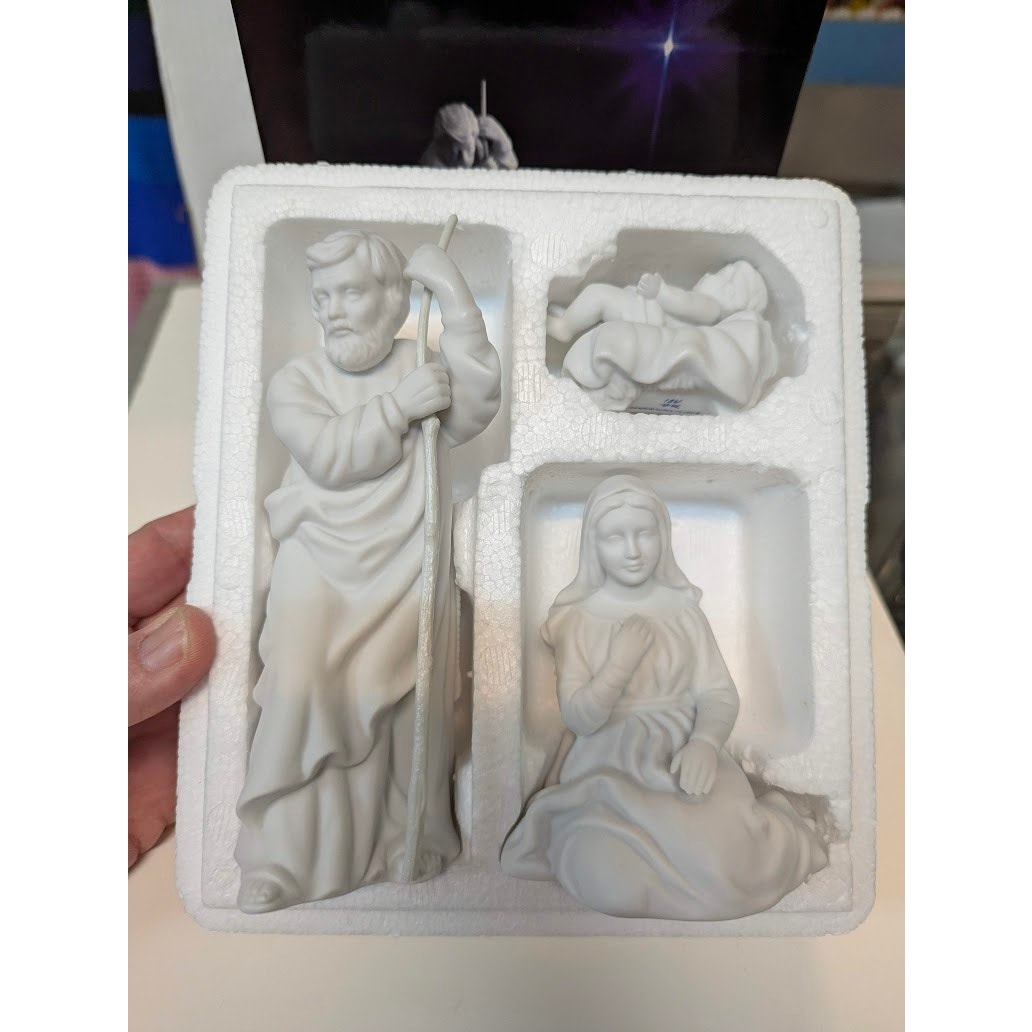 Vintage 1981 Avon Nativity Collectibles Fine White Bisque Porcelain Holy Family
