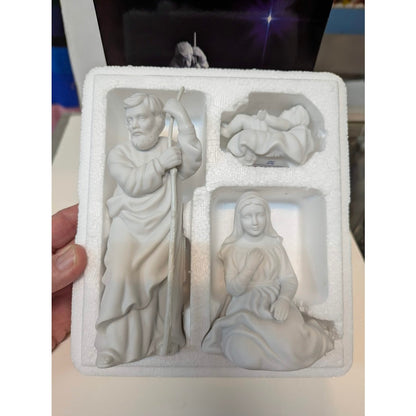Vintage 1981 Avon Nativity Collectibles Fine White Bisque Porcelain Holy Family