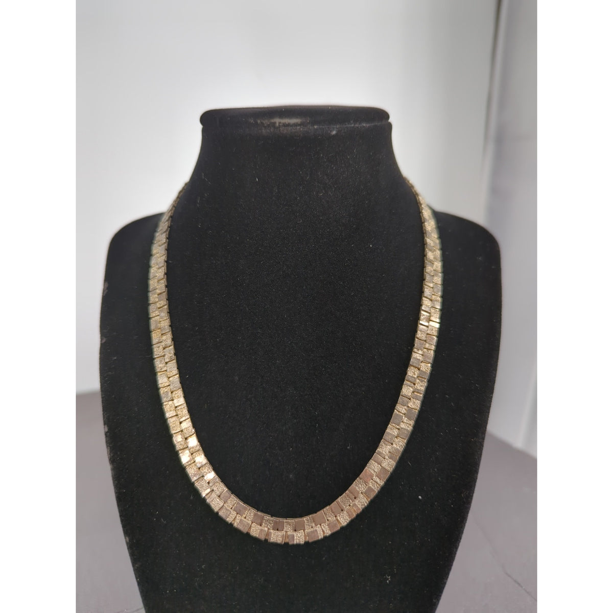 Vintage 80s Brutalist Gold Tone Brick Link Necklace Textured Flat Chain 18"