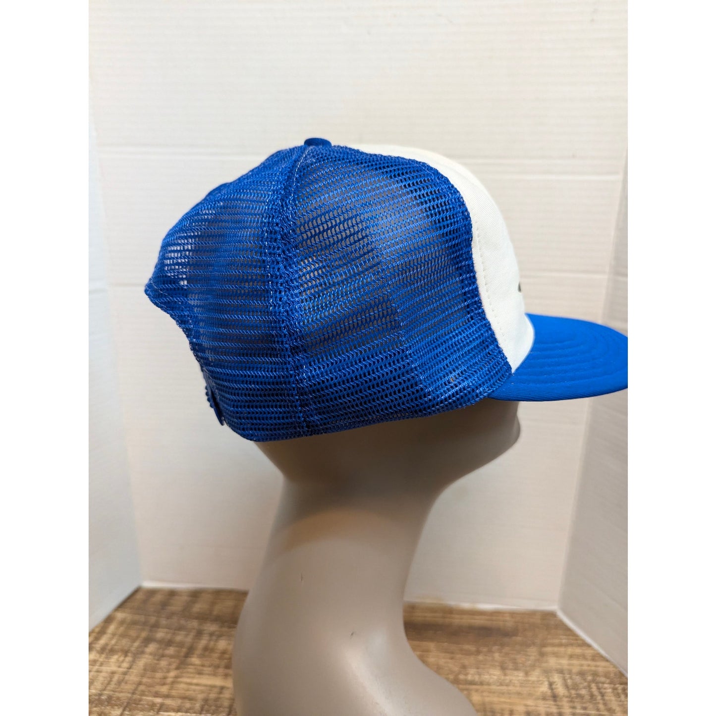 Vintage Musky Madness Blue White Trucker Snapback Baseball Cap Hat Y2K