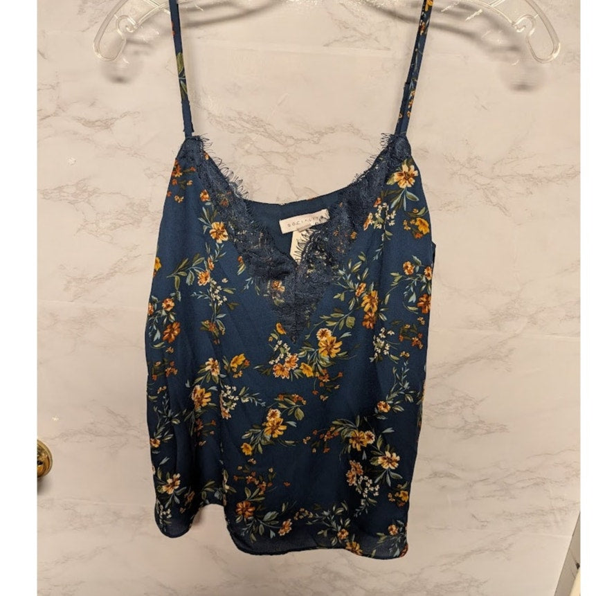 Socialite Size Small Tank top blouse spaghetti straps blue Floral lace NEW