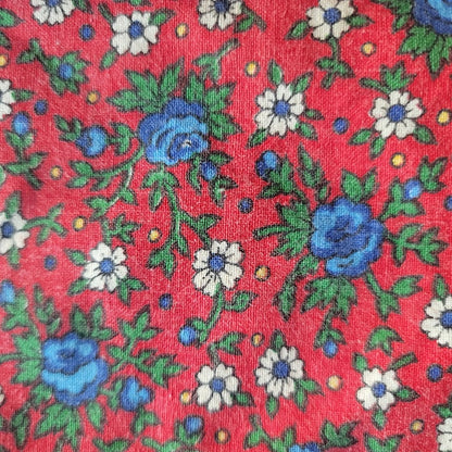 Vintage Red Floral Calico Half Apron Scalloped Lace Farmhouse Country Aesthetic