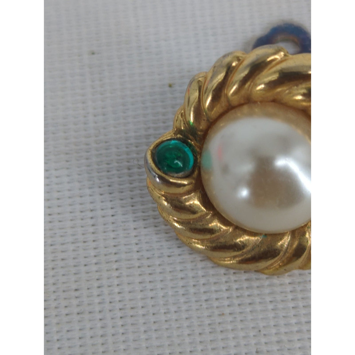 Vintage 80s Gold Twisted Knot Faux Pearl Red Green Rhinestone Clip On Earrings