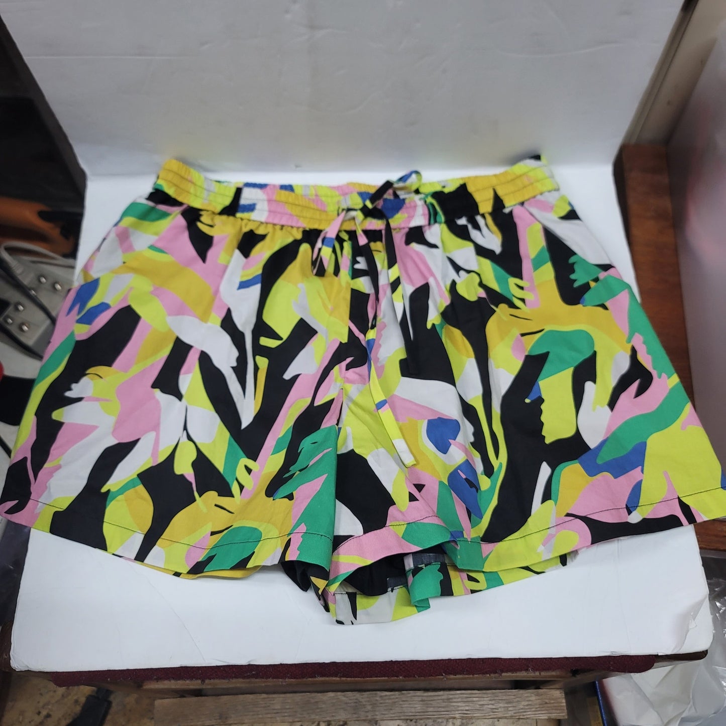 Crosby NEW Sara Shorts Size Large Multicolor Exotic Tropics Elastic Waist