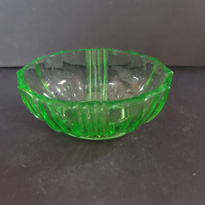 Vintage Pressed Uranium Vaseline Glass Vanity dish NO LID Green 2" x 4"