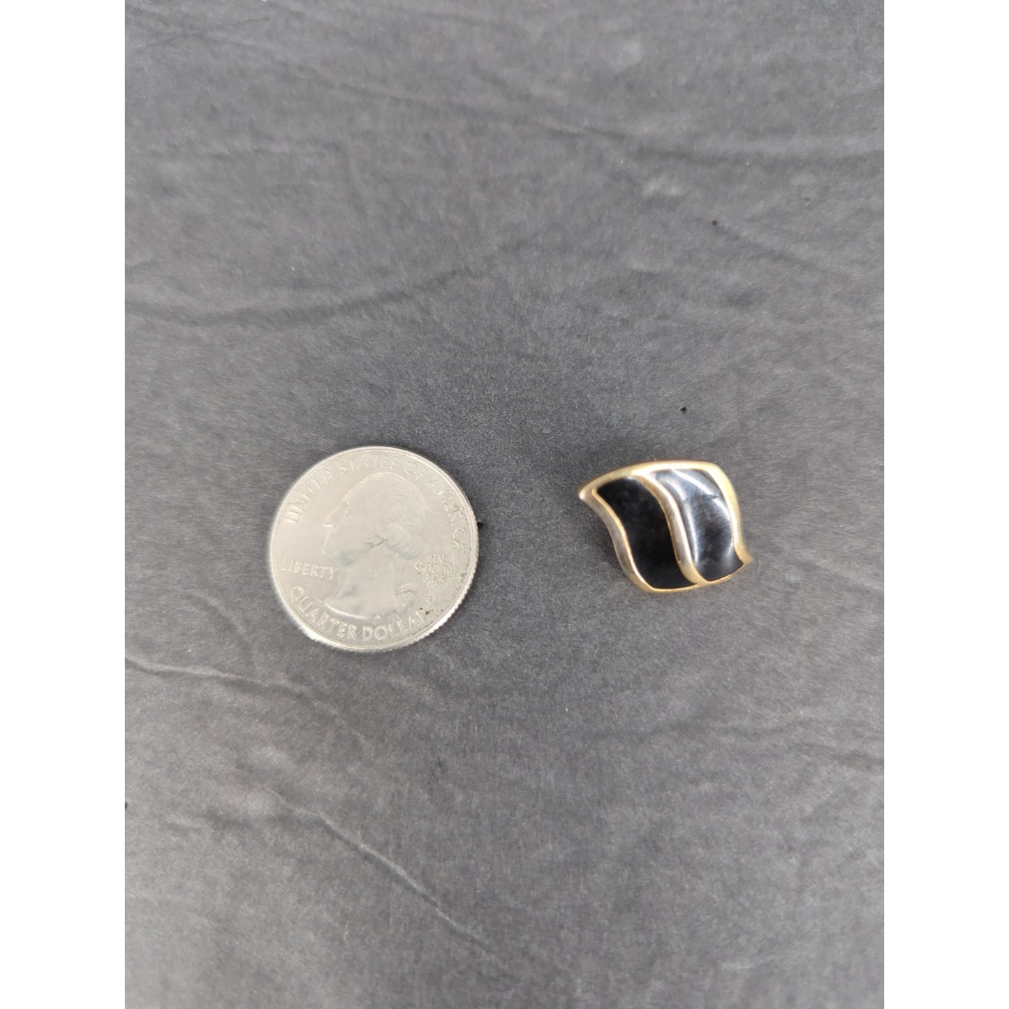 Vintage Black and Gold Tone Curved Stripe Clip On Earrings 1980s glam