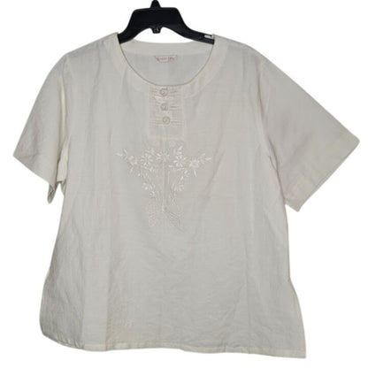 White Womens Tunic Blouse Size Medium Side Slit Embrodiery front short sleeve
