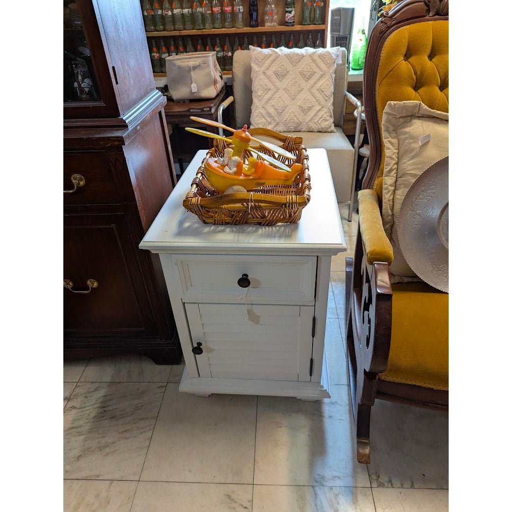 Secondhand Sandies: Broyhill white side end table storage drawer