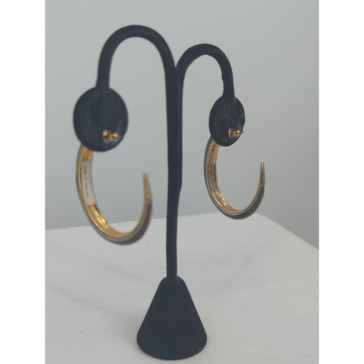 Vintage Black and Gold Curved Hoop Post Earrings Retro Crescent Chic
