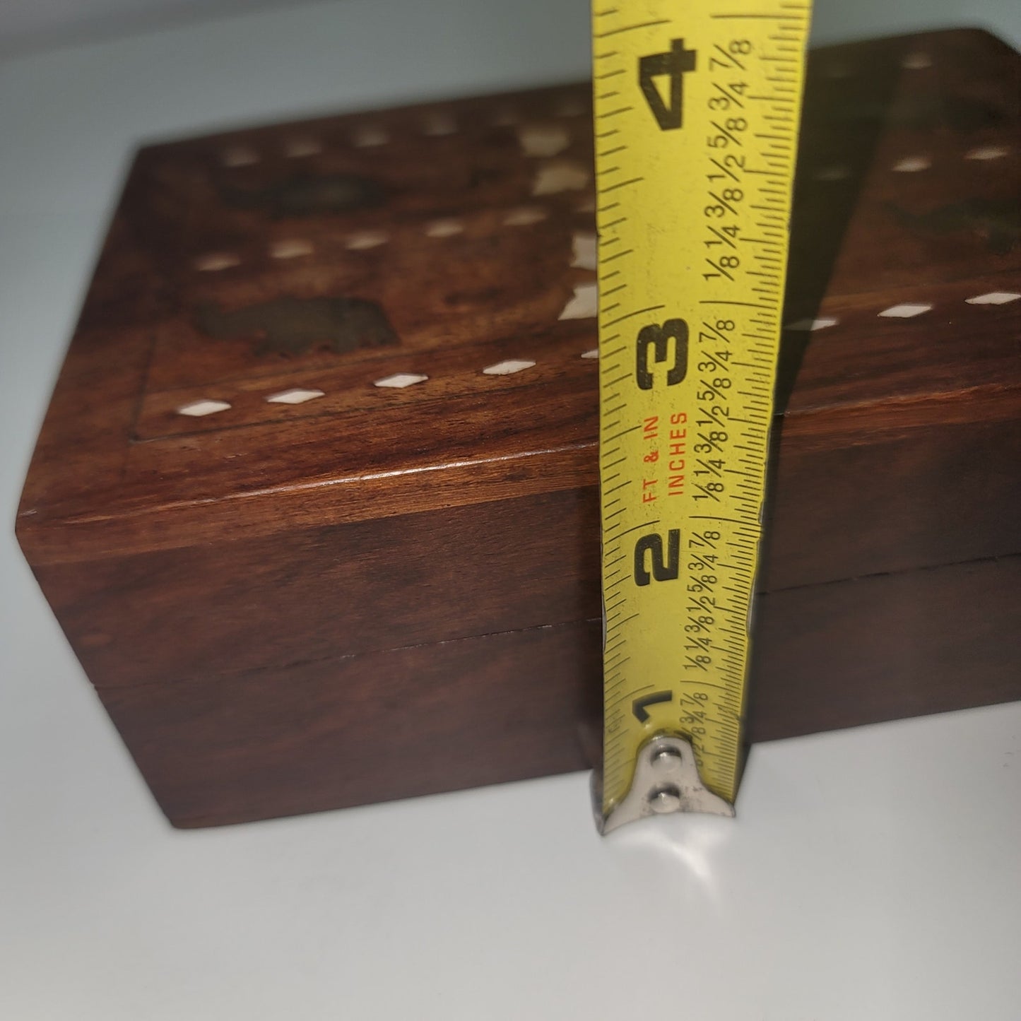 VINTAGE 1950s Anglo Indian Style Rosewood Box Brass Elephants Leaves Inlaid