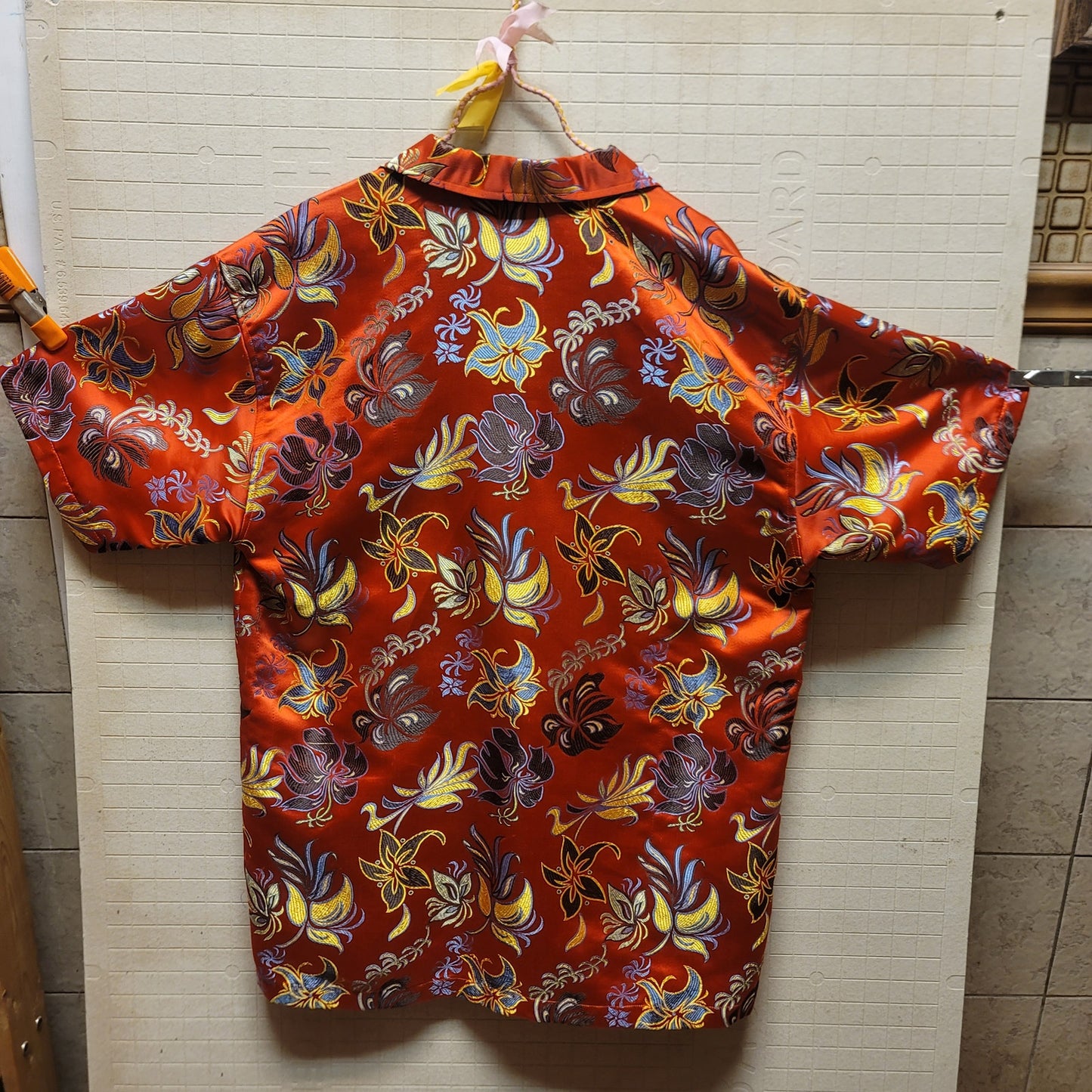 ODO Heavily embroidered silken feel mens shirt red floral Large short sleeve