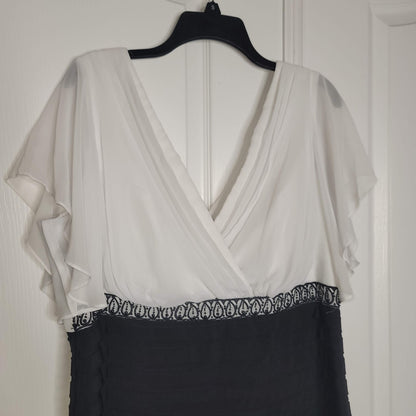 K. Jordan Women's Dress Flutter Sleeve V- Neck Black pleated White SZ 16W Career