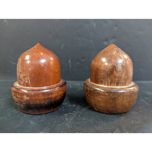 Vintage Acorn Wood Shakers Salt Pepper Spice Pair Set - Farmhouse Cabin Woodsy