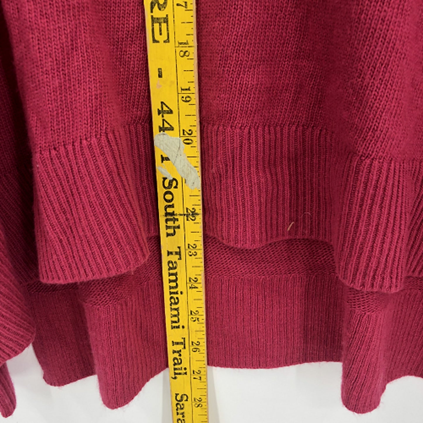 Chelsea28 Long Sleeve Pullover Knitted Sweater Crew Neck Split Hem Red small